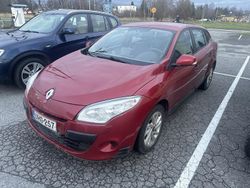 Punainen Käytetty 2009 Renault Mégane GrandTour Authentique Farmari | 1 900 € (Supertarjous)