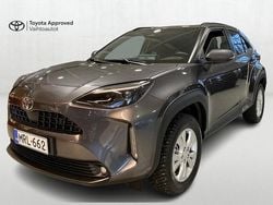 1g3 / 20 Käytetty 2025 Toyota Yaris Cross Plus Katumaasturi | 32 690 €