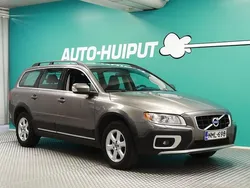 Käytetty 2011 Volvo XC70 Momentum Katumaasturi | 15 900 € (Perustarjous)