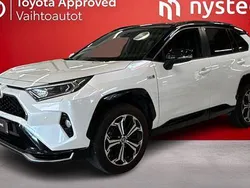 Valkoinen Käytetty 2022 Toyota RAV4 Style Katumaasturi | 40 900 € (Perustarjous)