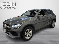 Harmaa Käytetty 2022 Mercedes GLC300e Business Katumaasturi | 35 990 € (Perustarjous)