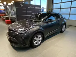 Harmaa Käytetty 2022 Toyota C-HR Edition Katumaasturi | 28 200 € (Perustarjous)
