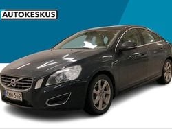 Harmaa Käytetty 2012 Volvo S60 Momentum Sedan | 11 290 € (Perustarjous)