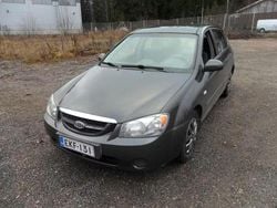 Käytetty 2006 Kia Cerato LX | 2 400 €
