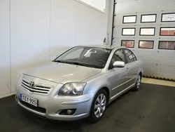 Hopea Käytetty 2007 Toyota Avensis Sol Viistoperä | 6 890 € (Hieman kallis)