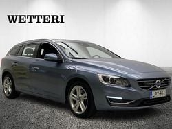 Sininen Käytetty 2018 Volvo V60 Summum Farmari | 15 900 € (Supertarjous)
