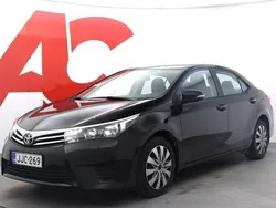 Musta Käytetty 2013 Toyota Corolla Life Sedan | 9 990 €