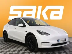 Valkoinen Käytetty 2023 Tesla Model Y Long Range Katumaasturi | 33 800 € (Hyvä tarjous)