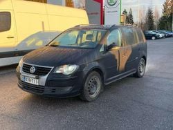 Käytetty 2010 VW Touran Freestyle Tila-auto | 1 500 €