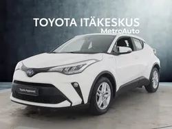 Valkoinen Käytetty 2022 Toyota C-HR Active Katumaasturi | 25 690 € (Perustarjous)