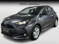 Harmaa Käytetty 2024 Toyota Yaris Active Viistoperä | 22 490 € (Hieman kallis)