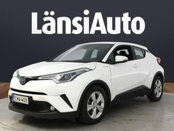 Valkoinen Käytetty 2019 Toyota C-HR Active Katumaasturi | 19 870 € (Perustarjous)
