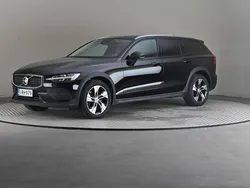 Käytetty 2023 Volvo V60 CC Business Edition Farmari | 35 200 € (Perustarjous)