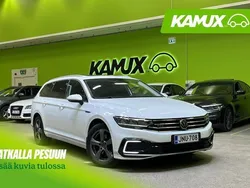 Valkoinen Käytetty 2021 VW Passat GTE Farmari | 19 900 € (Perustarjous)