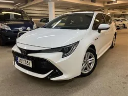 Valkoinen Käytetty 2022 Toyota Corolla Active Farmari | 25 870 € (Perustarjous)