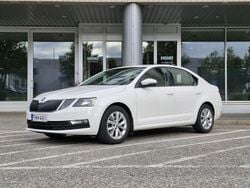Valkoinen Käytetty 2019 Skoda Octavia Ambition Viistoperä | 14 990 € (Hyvä tarjous)
