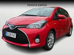 Käytetty 2016 Toyota Yaris Hybrid Premium Viistoperä | 14 990 € (Perustarjous)
