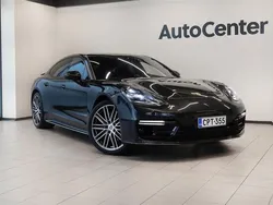 Porsche Panamera 4