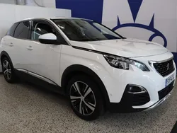 Valkoinen Käytetty 2020 Peugeot 3008 Allure Katumaasturi | 17 500 € (Hyvä tarjous)