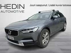 Harmaa Käytetty 2017 Volvo V90 CC Plus Farmari | 25 800 € (Perustarjous)