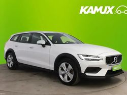 Valkoinen Käytetty 2019 Volvo V60 CC Business Edition Farmari | 23 790 € (Hyvä tarjous)