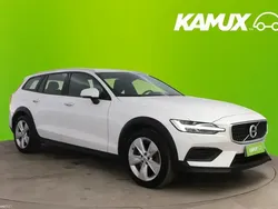Valkoinen Käytetty 2019 Volvo V60 CC Business Edition Farmari | 26 890 € (Hyvä tarjous)