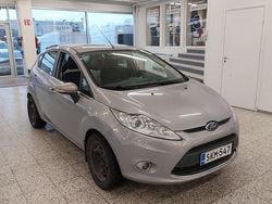 Harmaa Käytetty 2011 Ford Fiesta Titanium Viistoperä | 5 480 € (Hieman kallis)