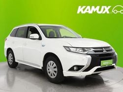 Käytetty 2016 Mitsubishi Outlander P-HEV Basis Katumaasturi | 12 390 € (Perustarjous)