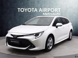 Valkoinen Käytetty 2022 Toyota Corolla Edition Farmari | 26 490 € (Perustarjous)