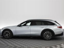 Harmaa Käytetty 2025 Mercedes E300 Business Farmari | 78 500 €