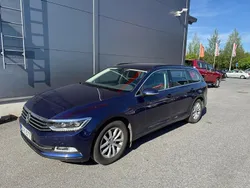 Sininen Käytetty 2019 VW Passat Comfortline Farmari | 23 980 € (Perustarjous)