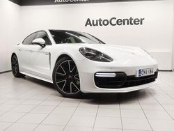 Valkoinen Käytetty 2018 Porsche Panamera 4 Sport Sedan | 57 800 € (Hieman kallis)