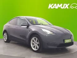 Käytetty 2022 Tesla Model Y Long Range Katumaasturi | 31 700 € (Perustarjous)