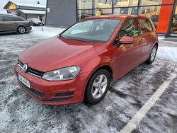 Punainen Käytetty 2014 VW Golf VII Comfortline Viistoperä | 10 890 € (Perustarjous)