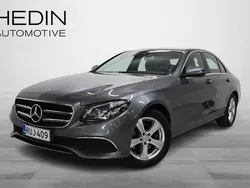 Harmaa Käytetty 2020 Mercedes E220 Avantgarde Sedan | 33 800 € (Perustarjous)