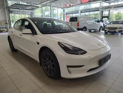 Käytetty 2022 Tesla Model 3 Long Range Sedan | 22 880 € (Hyvä tarjous)