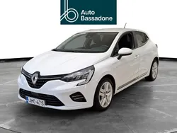 Valkoinen Käytetty 2021 Renault Clio V Zen Viistoperä | 9 680 € (Perustarjous)