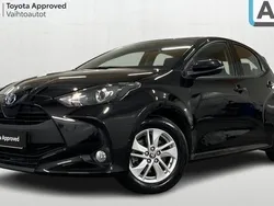 Musta Käytetty 2024 Toyota Yaris Active Viistoperä | 22 490 € (Perustarjous)