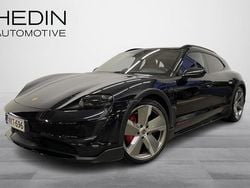 Musta Käytetty 2021 Porsche Taycan 4S Cross Turismo Sedan | 67 900 € (Perustarjous)