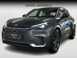 Harmaa Käytetty 2024 Lexus LBX Launch Edition Katumaasturi | 35 990 € (Perustarjous)