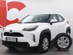 Valkoinen Käytetty 2023 Toyota Yaris Cross Active Katumaasturi | 26 990 € (Perustarjous)