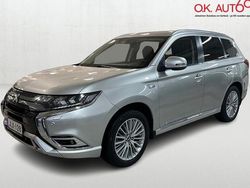 Käytetty 2020 Mitsubishi Outlander P-HEV Intense Katumaasturi | 25 890 € (Hieman kallis)