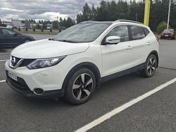 Valkoinen Käytetty 2016 Nissan Qashqai 360º Katumaasturi | 13 870 € (Perustarjous)