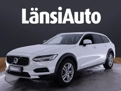 Käytetty 2021 Volvo V90 CC Farmari | 42 350 € (Hyvä tarjous)