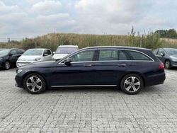 Sininen Käytetty 2017 Mercedes E220 Business Farmari | 26 900 € (Perustarjous)