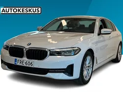 Valkoinen Käytetty 2021 BMW 530e Sedan | 33 290 € (Hieman kallis)