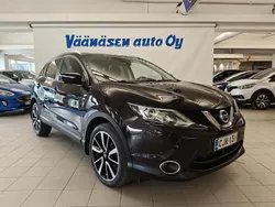 Violetti Käytetty 2014 Nissan Qashqai 360º Katumaasturi | 11 800 € (Perustarjous)