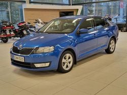 Sininen Käytetty 2015 Skoda Rapid Elegance Viistoperä | 7 990 € (Hieman kallis)