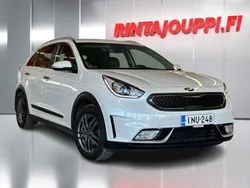 Valkoinen Käytetty 2017 Kia Niro EX Katumaasturi | 12 500 € (Perustarjous)
