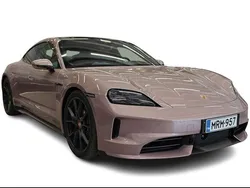 Punainen Käytetty 2025 Porsche Taycan Sedan | 158 727 €